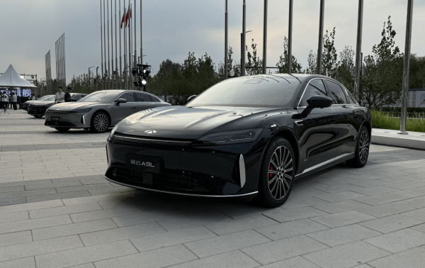 领航优配 C级行政轿车的价格屠夫 奇瑞风云A9L售14.99万起